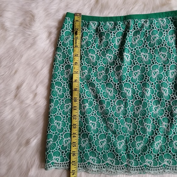 J. Crew Green Flounce Skirt with Floral Embroidery Size 0 - Picture 8 of 8